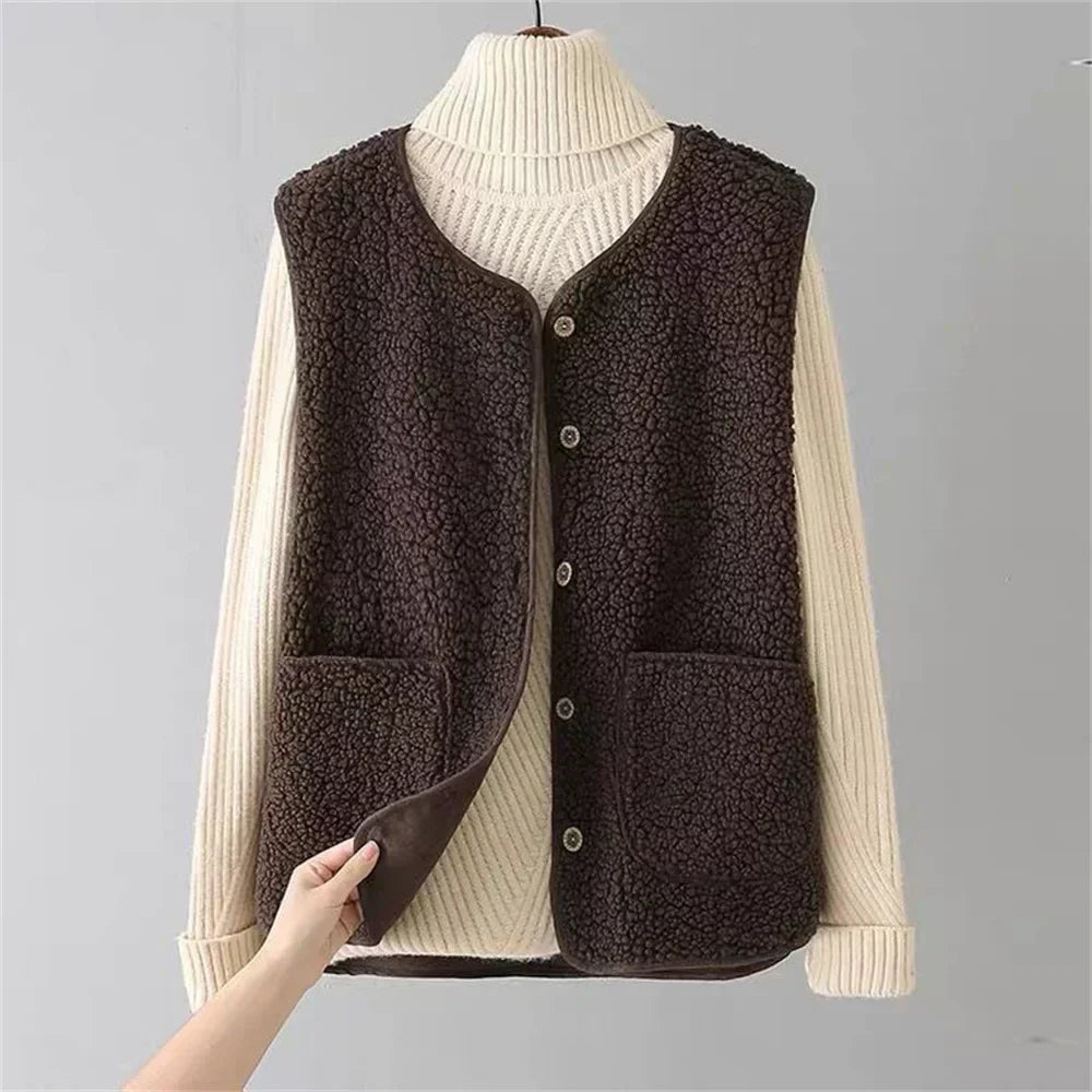 Carlina Versatile Chic Wool Vest